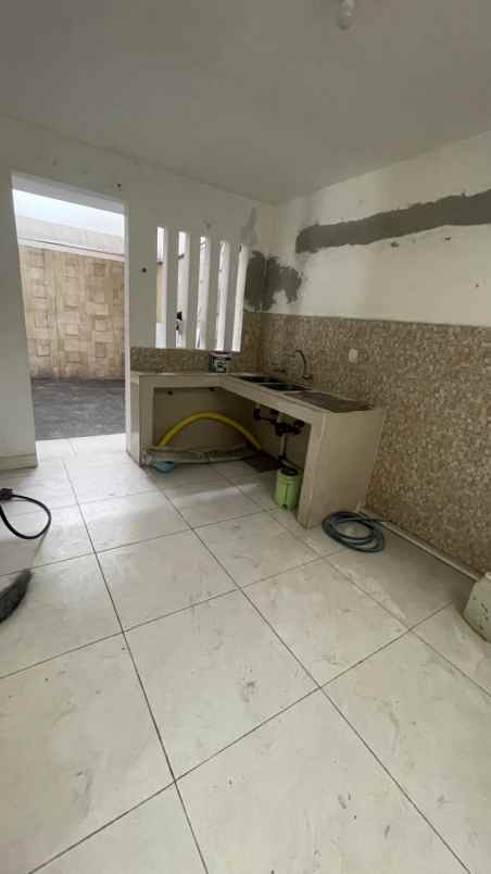 disewakan rumah cluster alamanda jakarta