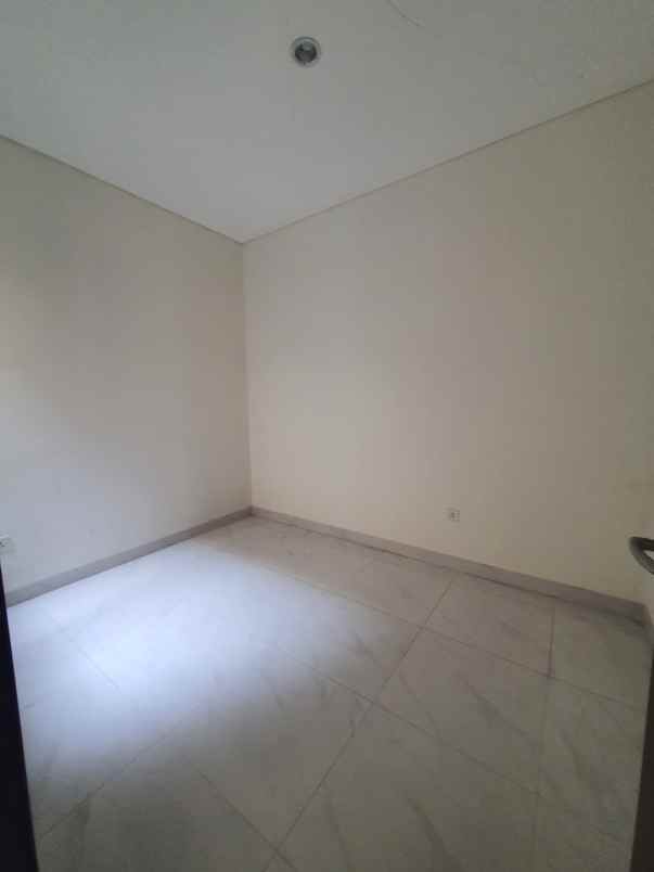 disewakan rumah cluster allura lavon swan city