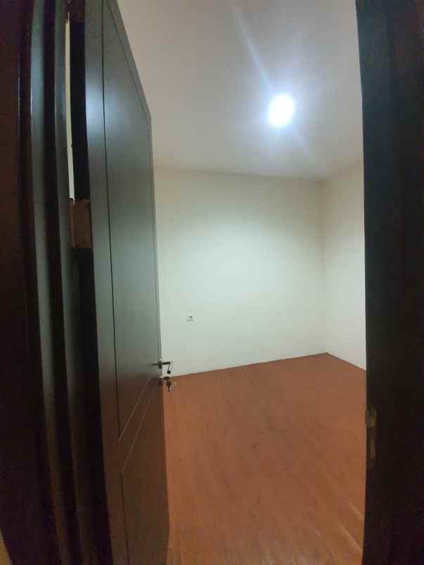 disewakan rumah cluster shinano jakarta