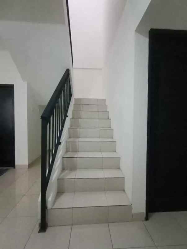 disewakan rumah gandaria selatan