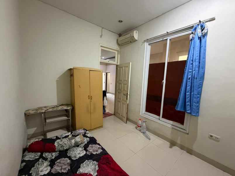 disewakan rumah gayung kebonsari
