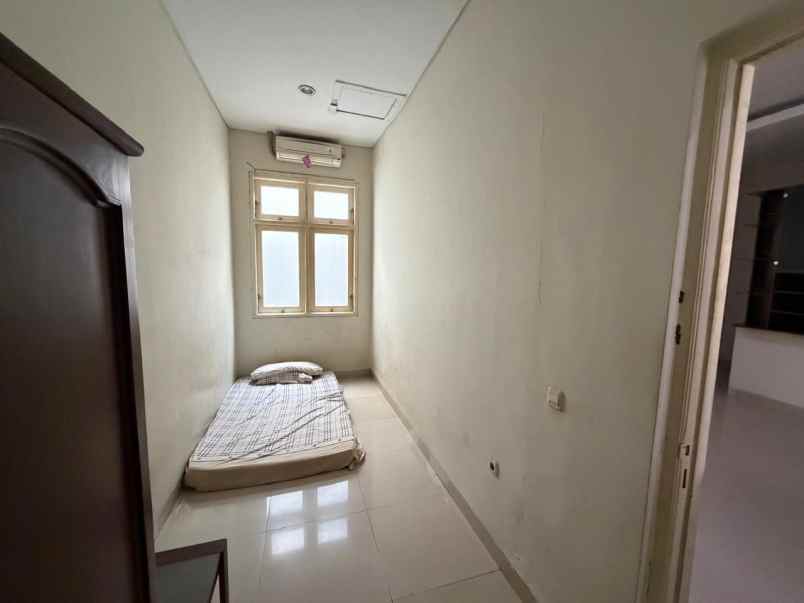 disewakan rumah gayung kebonsari