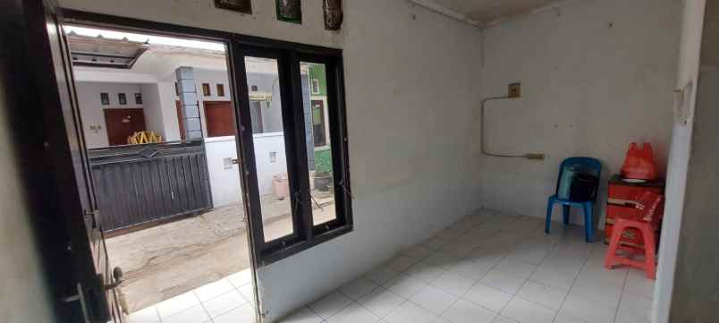 disewakan rumah gg kenanga rt w 004 005