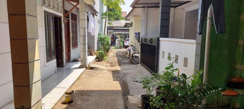 disewakan rumah gg kenanga rt w 004 005