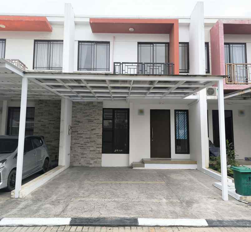 disewakan rumah green lake city asia
