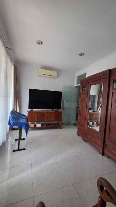 disewakan rumah janur elok kelapa gading