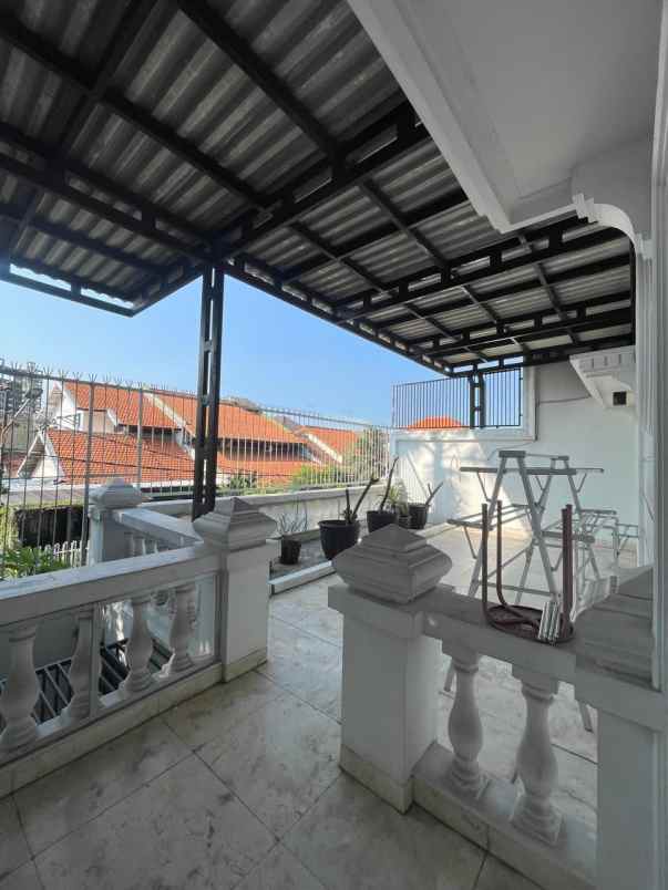 disewakan rumah jemursari timur wonocolo