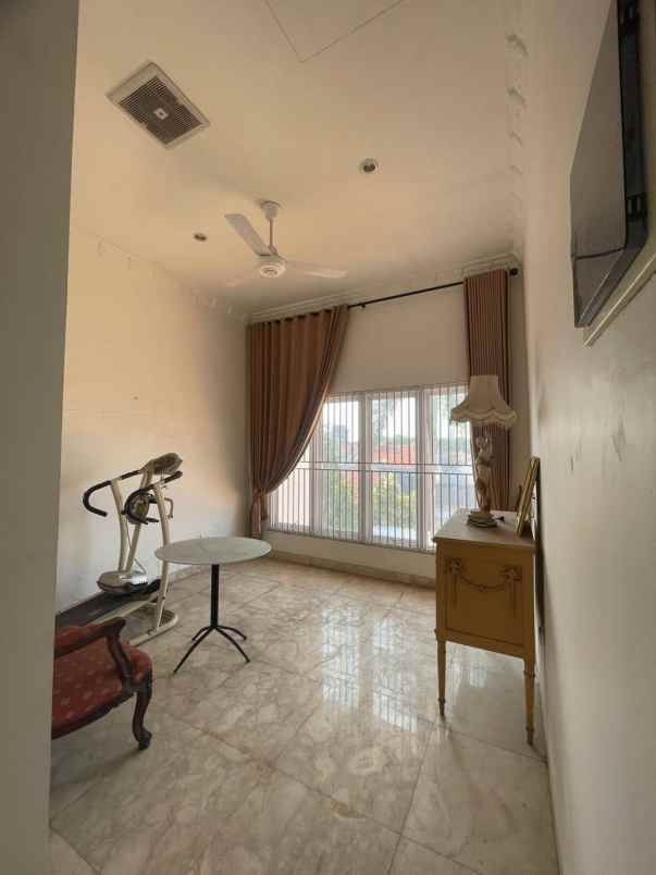 disewakan rumah jemursari timur wonocolo