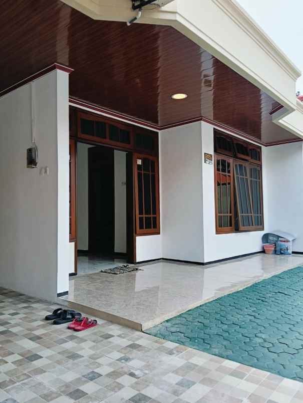 disewakan rumah kebonsari tengah sejati