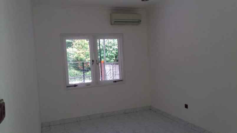 disewakan rumah taman pegangsaan