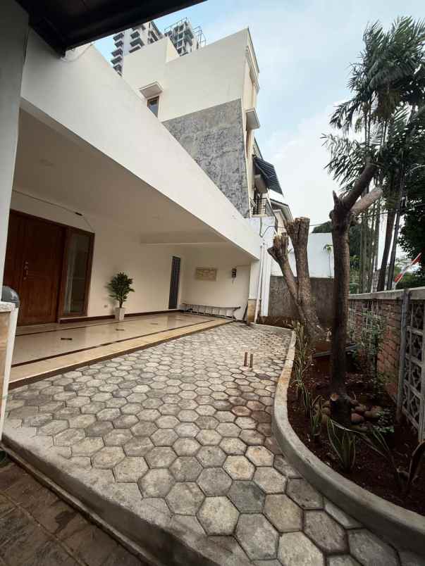 disewakan rumah tinggal asri siap huni