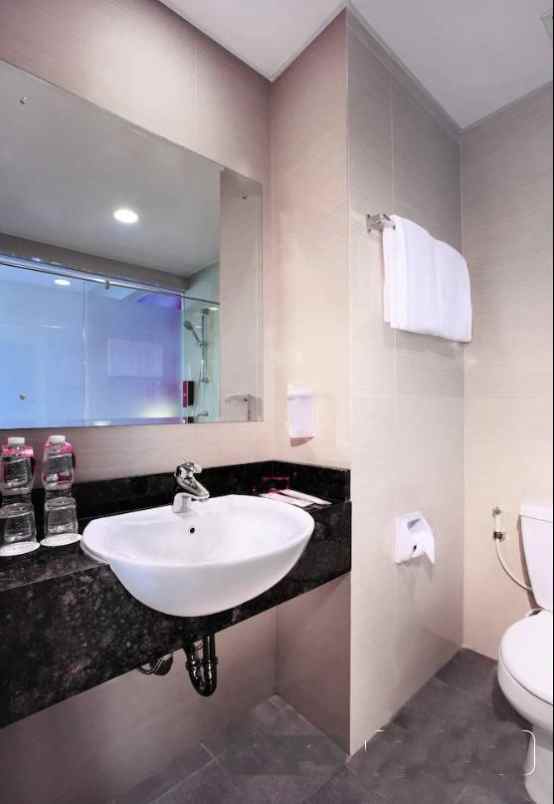 hotel petojo utara kecamatan