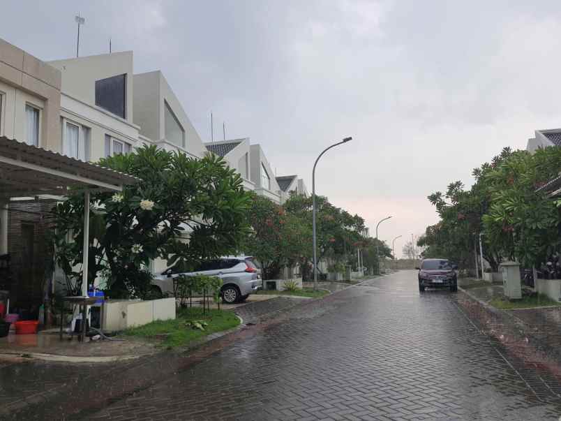 jual cepat rumah baru di grand pakuwon tandes surabaya