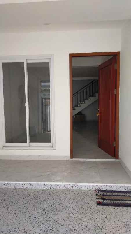 jual rumah baru taman palem lestari jak bar