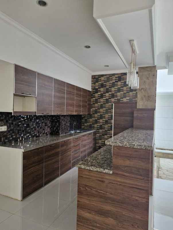 jual rumah legenda wisata cibubur