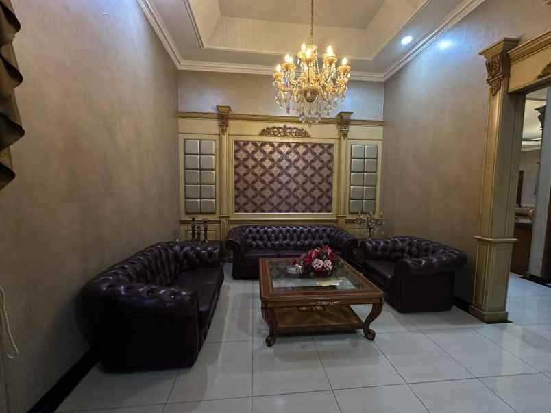 jual rumah mewah gayungan fully furnished surabaya