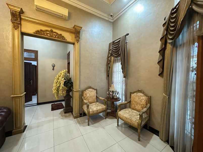 jual rumah mewah gayungan fully furnished surabaya