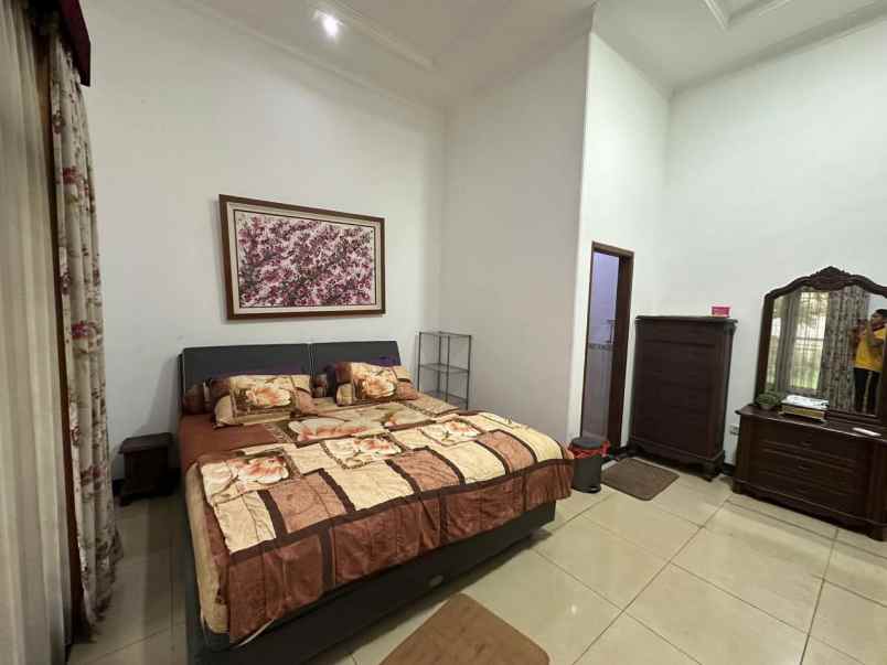 jual rumah mewah gayungan fully furnished surabaya