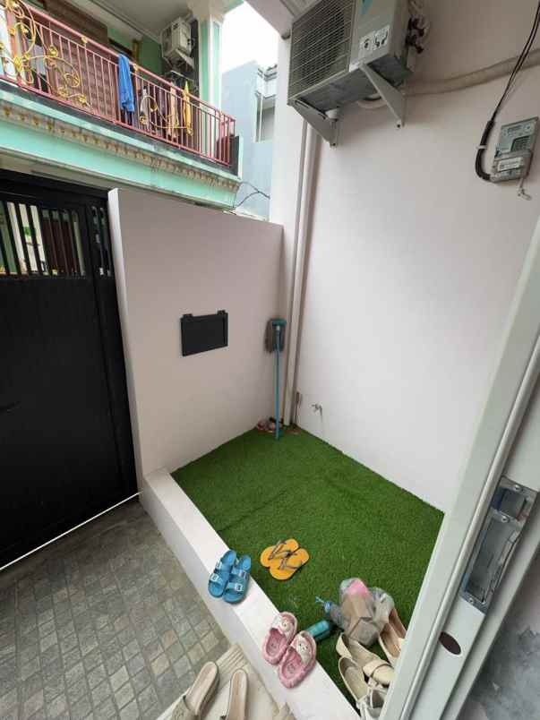 jual rumah second di ciracas jakarta timur