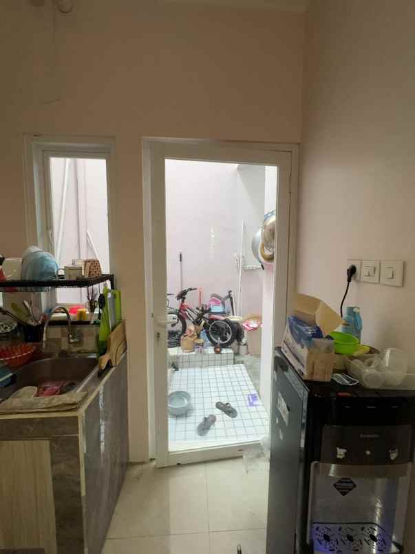 jual rumah second di ciracas jakarta timur