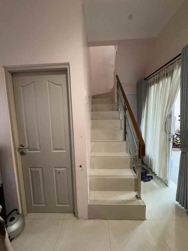 jual rumah second di ciracas jakarta timur