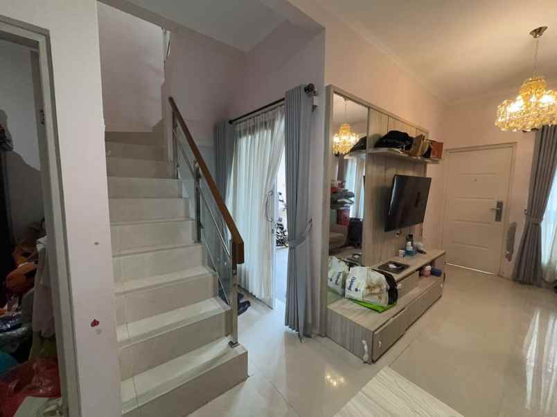 jual rumah second di ciracas jakarta timur