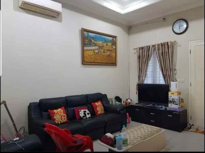 jual rumah sunter podomoro
