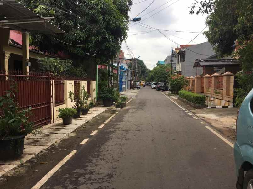 jual rumah tinggal di jalan cempaka baru tengah