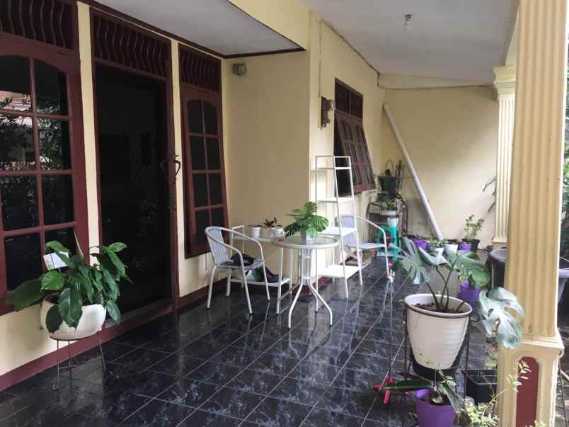 jual rumah tinggal di jalan cempaka baru tengah