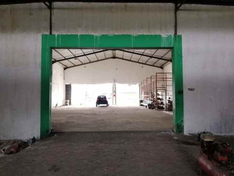jual sewa gudang raya kepatihan gresik nol jalan raya
