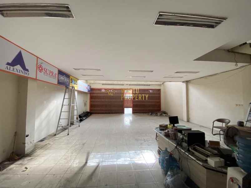 jual toko lokasi strategis di gedong kuning