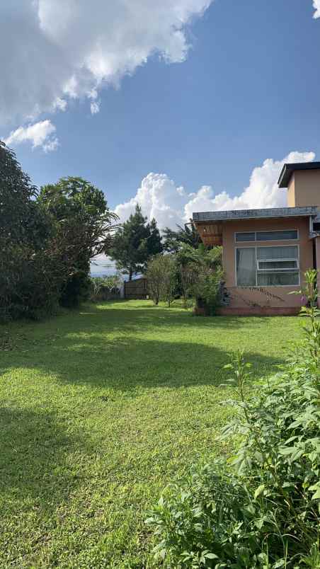 jual villa minimalis kawasan maribaya cikole lembang