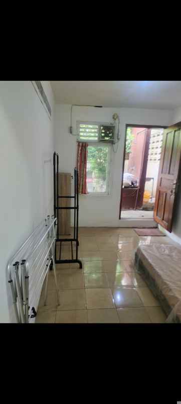 kost wanita anti banjir