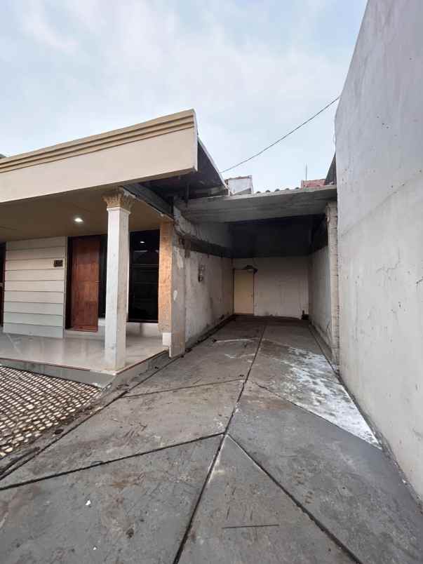 rumah 1 lantai siap huni darmo indah baru renovasi