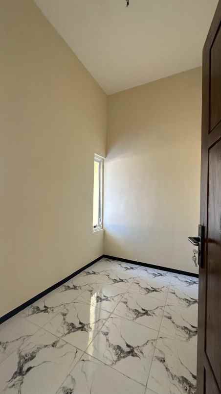 rumah 2 lantai 600 juta an lokasi di sukun