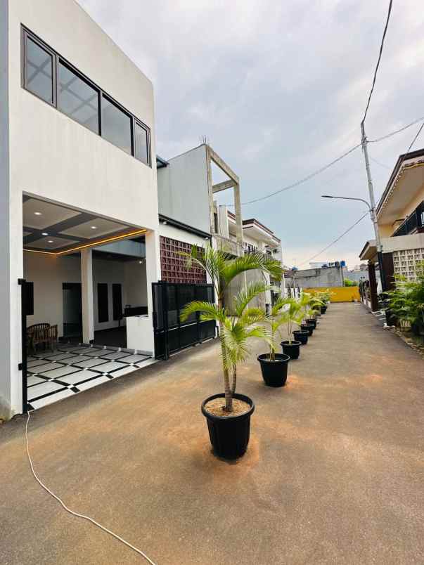 rumah 2 lantai dalam cluster di pamulang tangsel