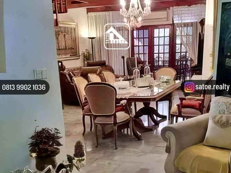 rumah 2 lantai perumahan bumi karang indah lebak bulus