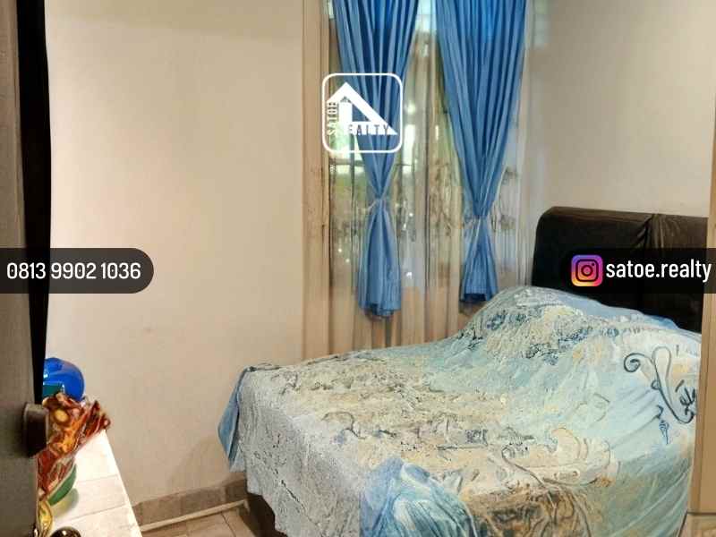 rumah 2 lantai perumahan bumi karang indah lebak bulus