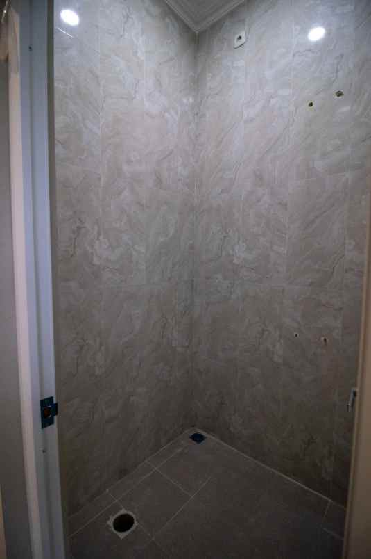 rumah 2 lantai siap huni di arcamanik bandung