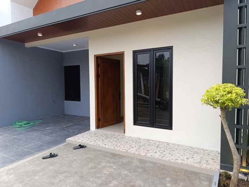 rumah 3 kamar tidur dekat sma n 1 godean sleman