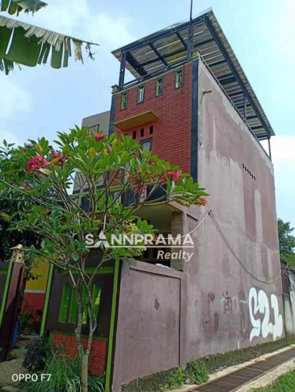 rumah 3 lantai cipayung depok imelin