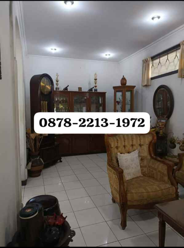 rumah bagus untuk hotel dekat ke kampus univ maranatha