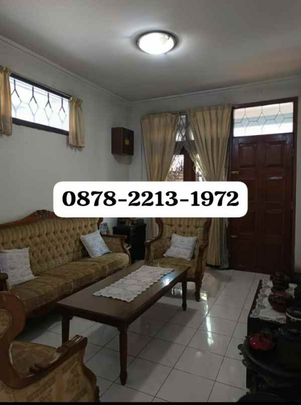 rumah bagus untuk hotel dekat ke kampus univ maranatha