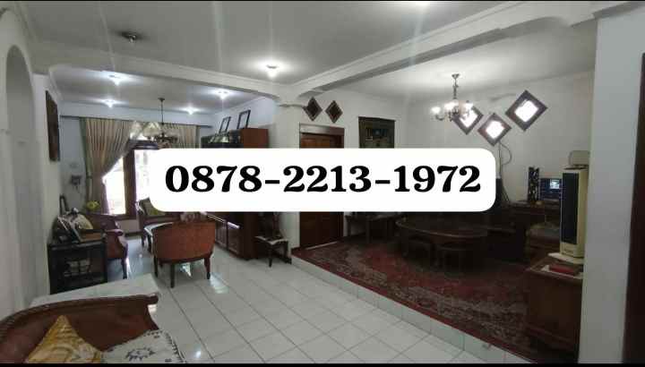 rumah bagus untuk hotel dekat ke kampus univ maranatha