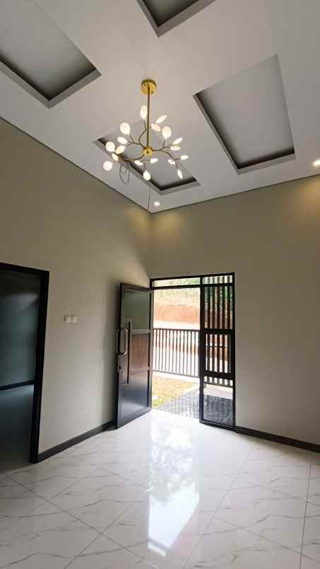 rumah baru desain modern shm ready siap huni bisa kpr