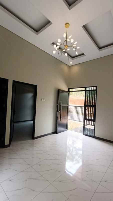 rumah baru desain modern shm ready siap huni bisa kpr