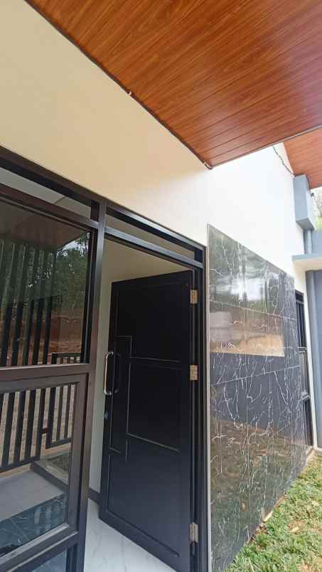 rumah baru desain modern shm ready siap huni bisa kpr