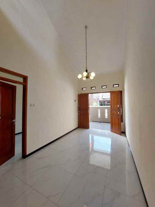 rumah baru siap huni lokasi sawojajar kota malang