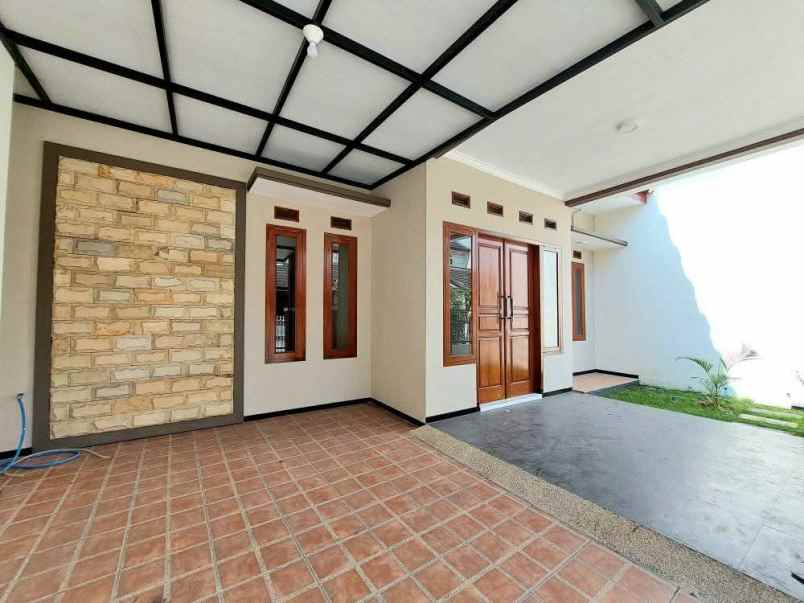 rumah baru siap huni lokasi sawojajar kota malang