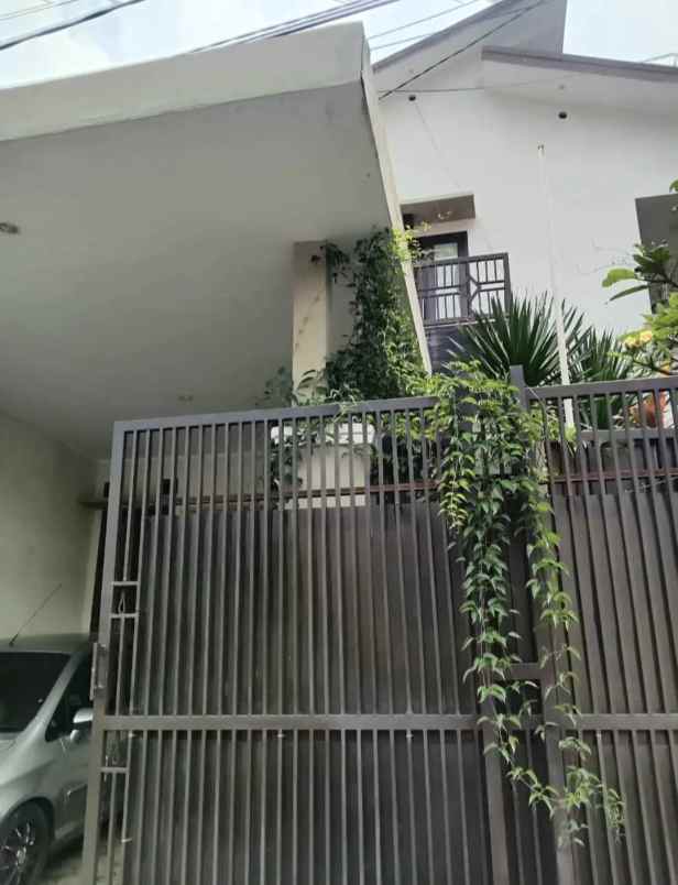 rumah cakep 2 lantai gadobangkong bandung barat